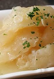 Yuca Con Mojo (Yuca with Garlicky Olive Oil Dressing)